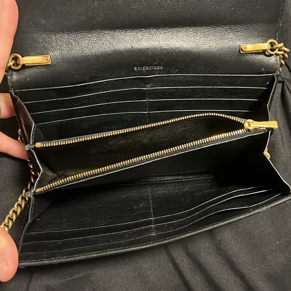 Authentic Balenciaga wallet with chain - Picture 3 of 8
